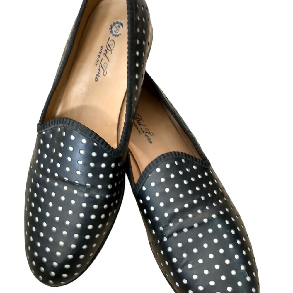 Del Toro Women's Loafer Black Leather Waffle Pattern US 11 Trendy Contemporary